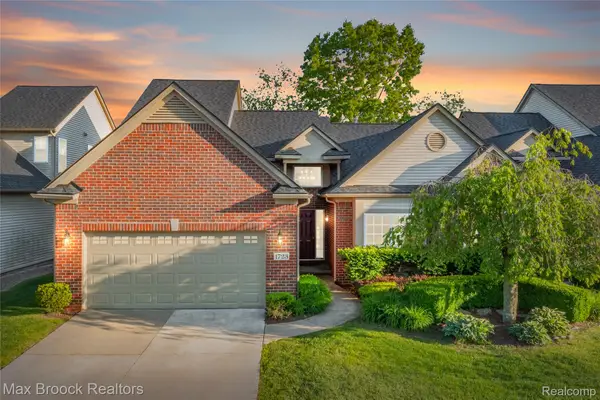 1723 Pine Forest Drive, CommerceTwp, MI 48390
