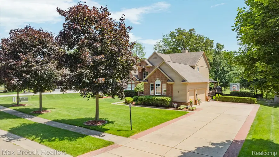 2322 Sandlewood Drive, White Lake, MI 48383 - #3
