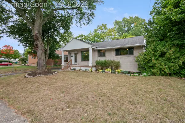 31560 Leelane, Farmington, MI 48336