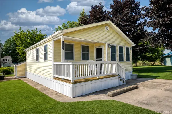 7122 Ben Franklin Drive, Lexington, MI 48450