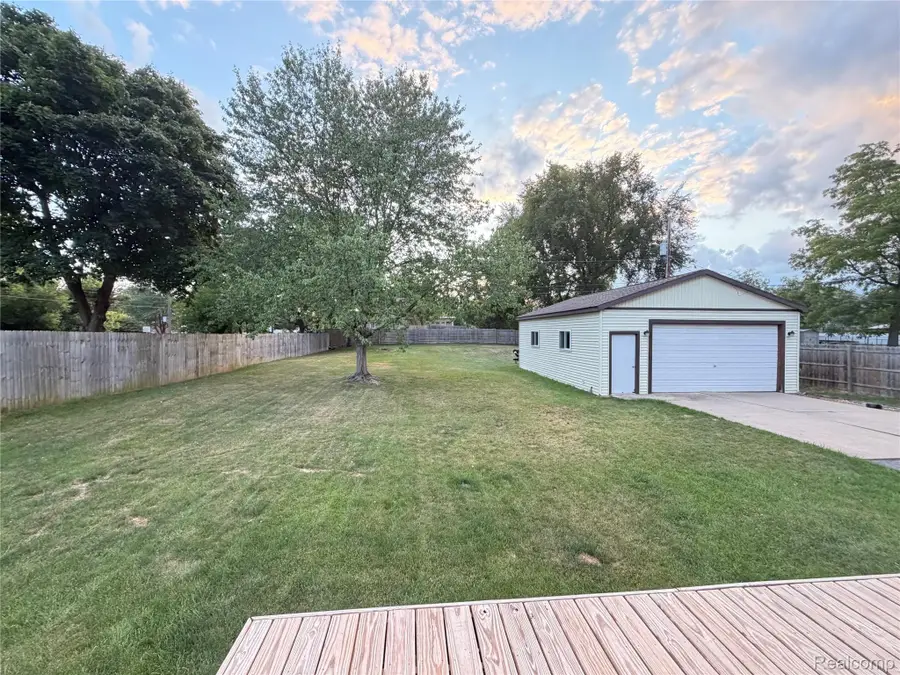 3786 Hazelton Avenue, Rochester Hills, MI 48307 - #2