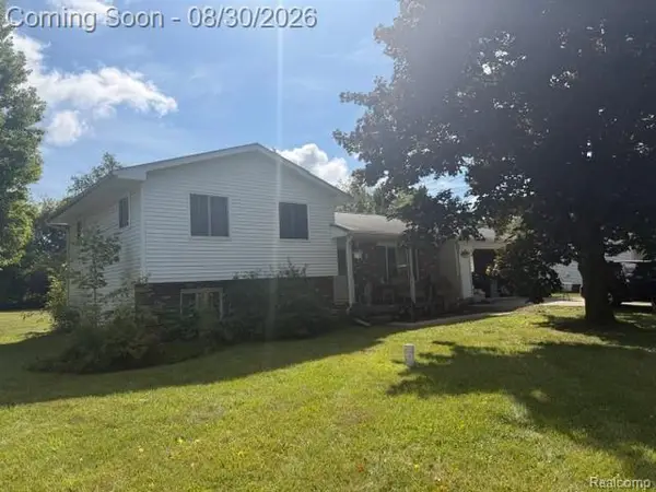114 Crooked Limb Drive, Lapeer, MI 48446