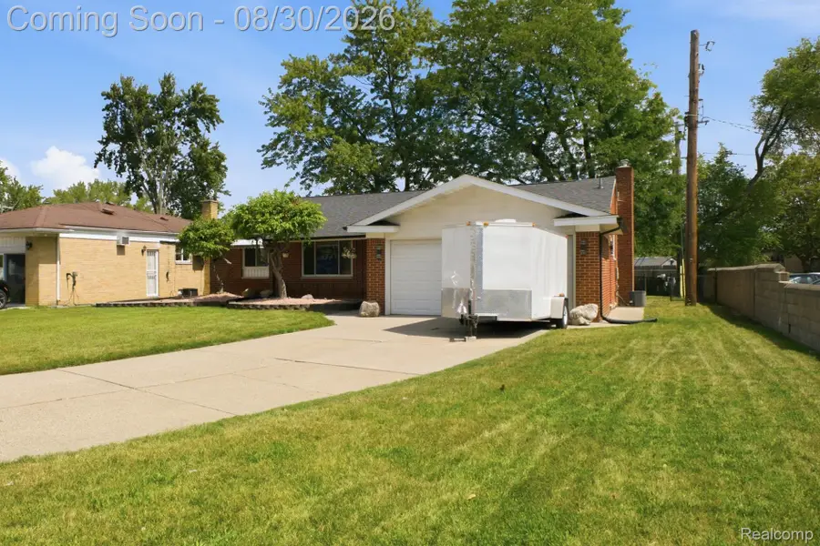 618 N Inkster Road, Dearborn Heights, MI 48127 - #3