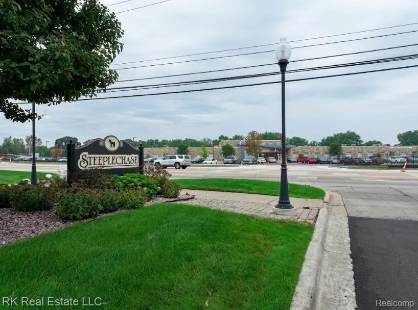 36451 Harness Circle Court, Clinton Township, MI 48035 - #2
