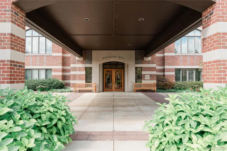 807 Asa Gray Drive #305, Ann Arbor, MI 48105 - #3