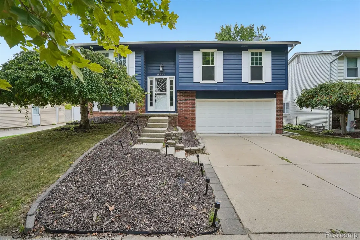 18923 Orleans Place, Woodhaven, MI 48183 - #1