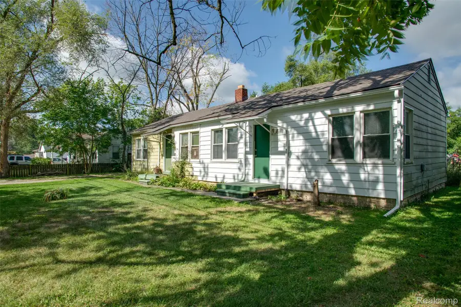 15597 Norway Street, Monroe, MI 48161 - #3
