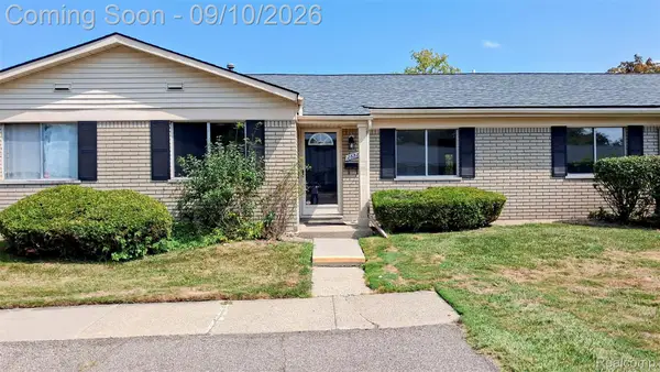 26583 Franklin Pointe Drive #153, Southfield, MI 48034