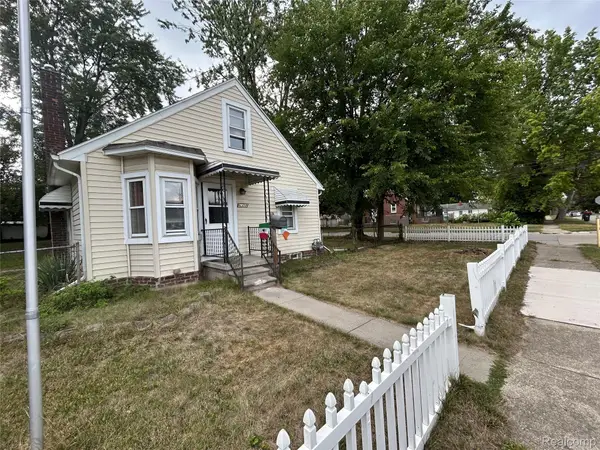 6308 Glenis Street, Taylor, MI 48180
