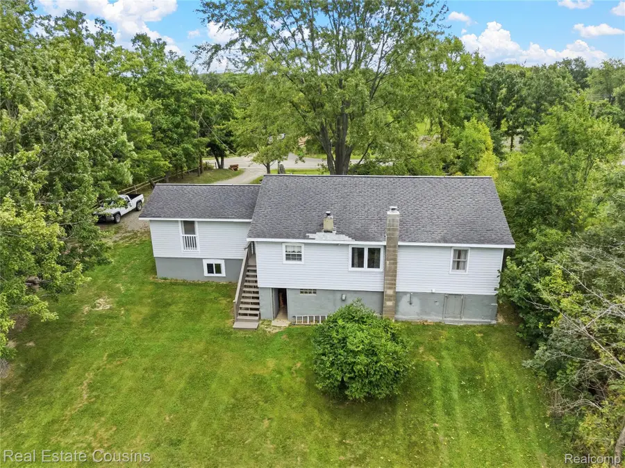 17300 Hickory Ridge Road, Fenton, MI 48430 - #3