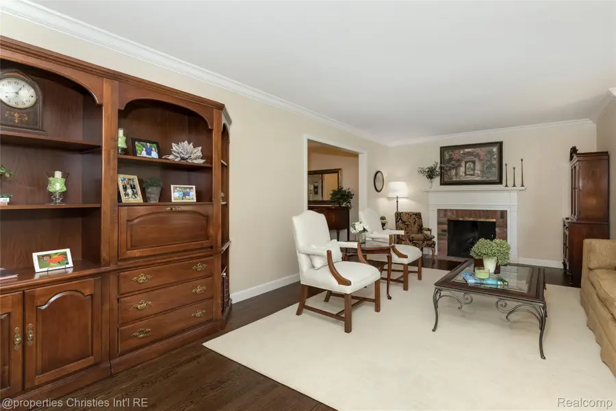 2805 Lamplighter Lane, Bloomfield, MI 48304 - #3