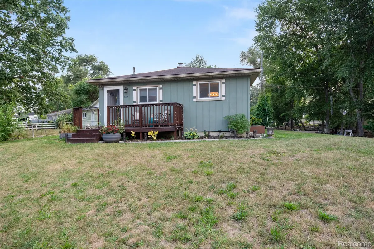 9303 Beechcrest Street, White Lake, MI 48386 - #1
