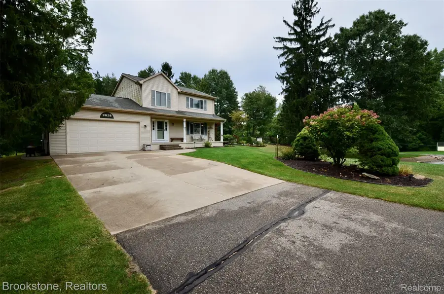 9828 Hadley Road, Clarkston, MI 48348 - #3