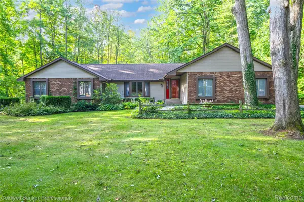 155 Saratoga Trail, Lapeer, MI 48446