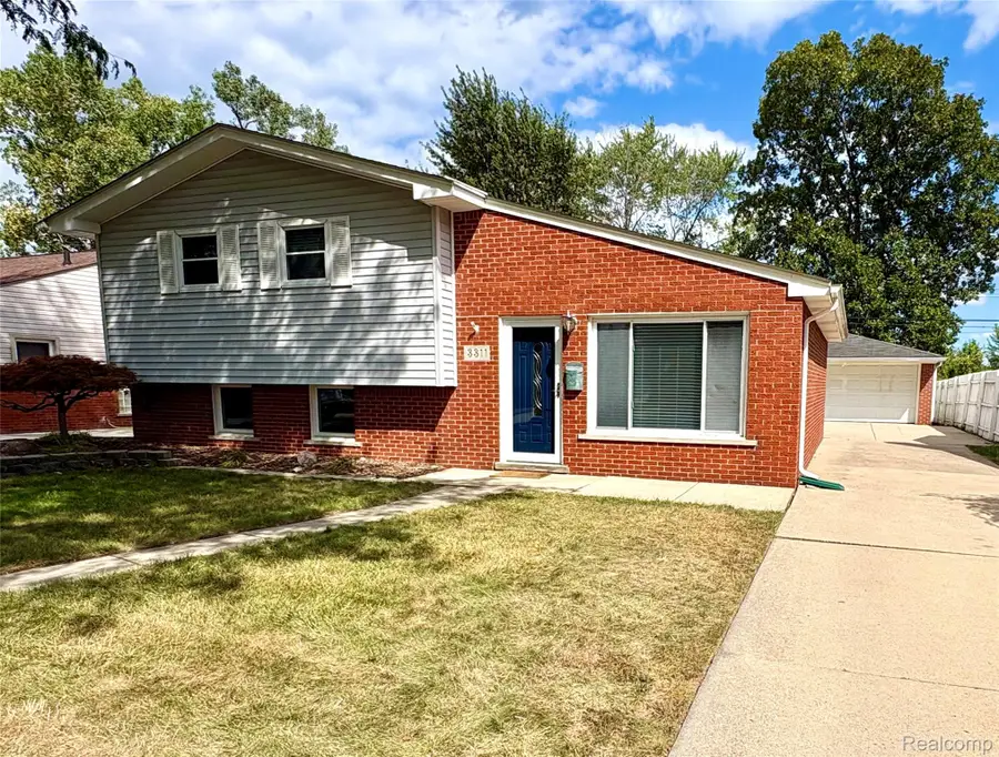 3311 Blaine Street, Trenton, MI 48183 - #2
