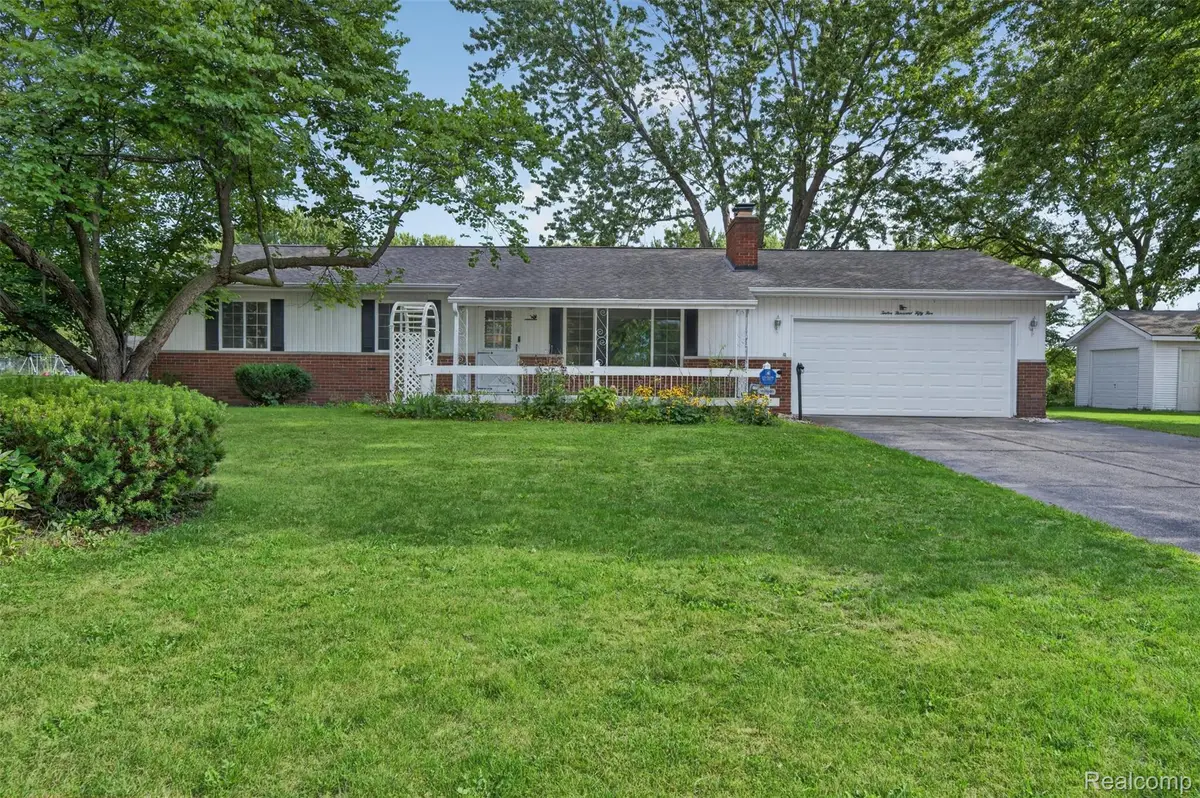 12055 W Pierson Road, Flushing, MI 48433 - #1