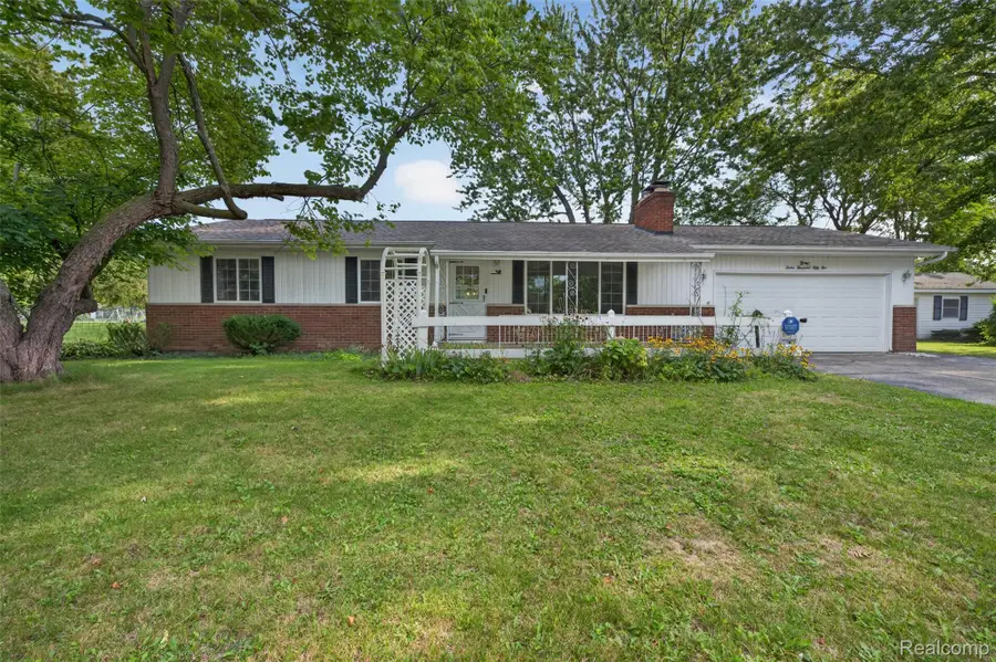 12055 W Pierson Road, Flushing, MI 48433 - #2