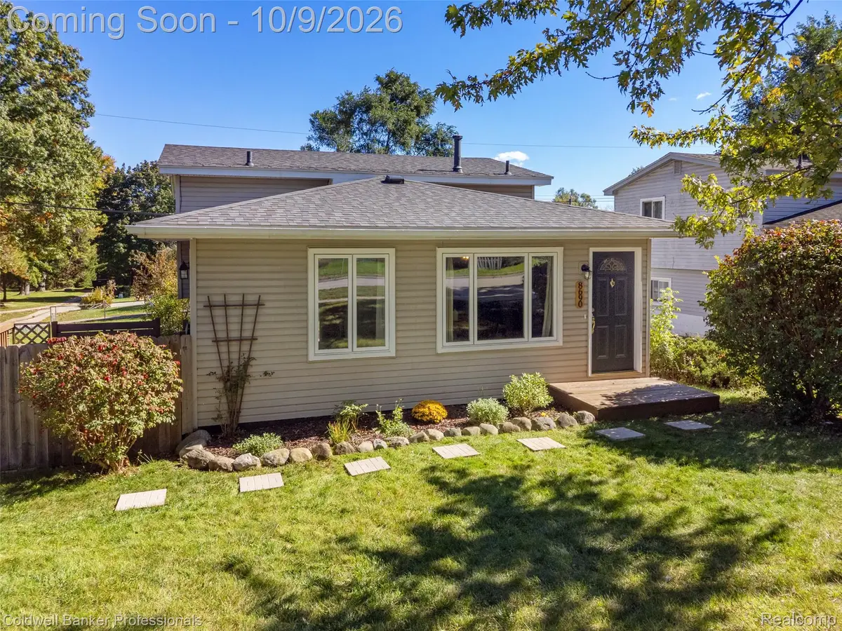 8690 N Eston Road, Clarkston, MI 48348 - #1