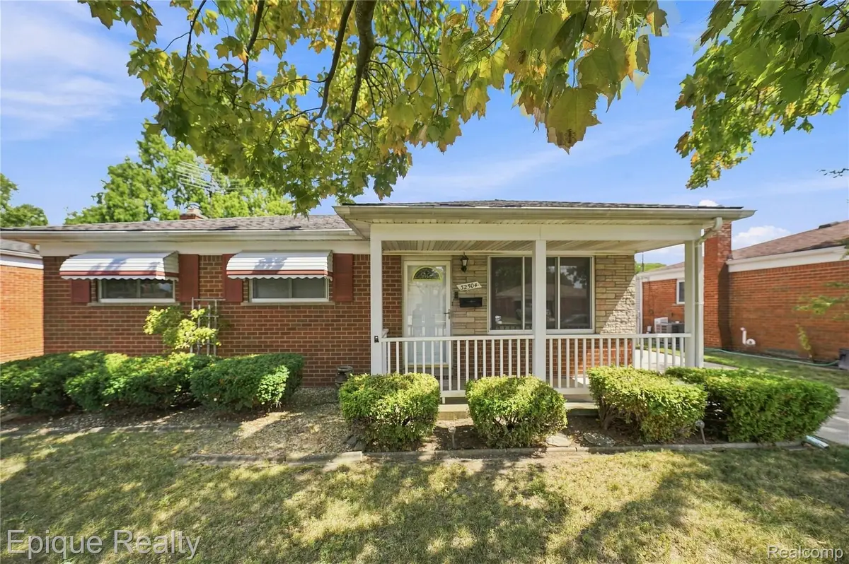 32504 Dover Avenue, Warren, MI 48088 - #1