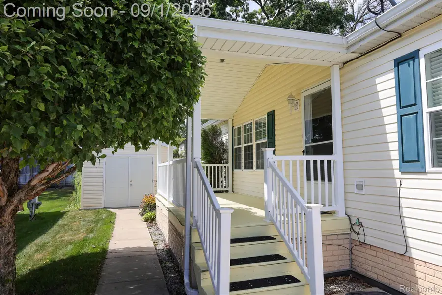 299 Dennis K Court, White Lake, MI 48386 - #2