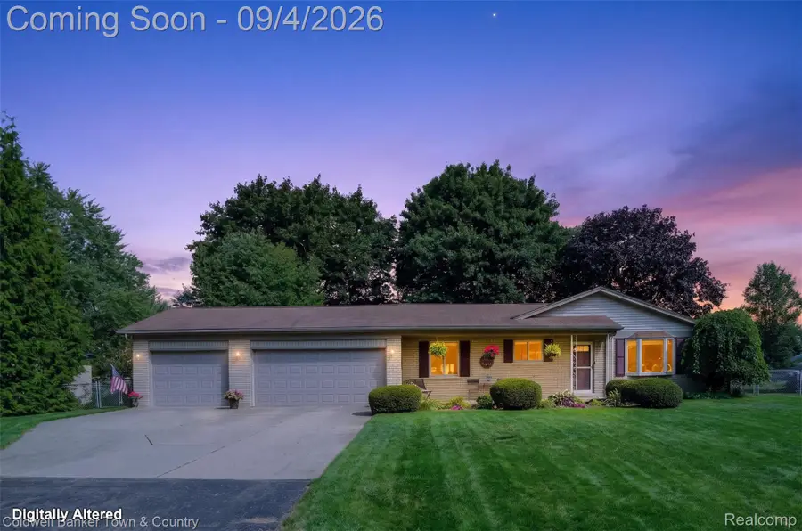 6282 Peach Drive, Clarkston, MI 48346 - #3