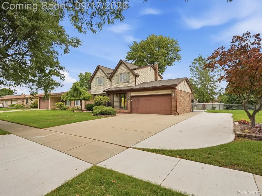 36216 Tindell Drive, Sterling Heights, MI 48312 - #2