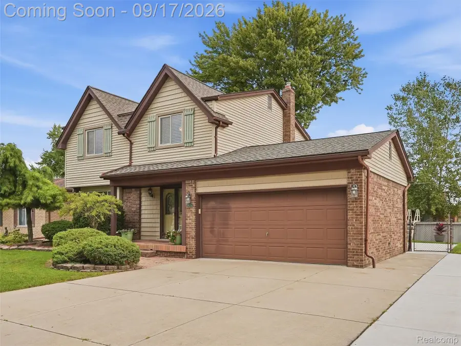 36216 Tindell Drive, Sterling Heights, MI 48312 - #3