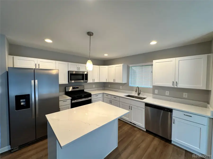 8248 Hugh Street, Westland, MI 48185 - #3