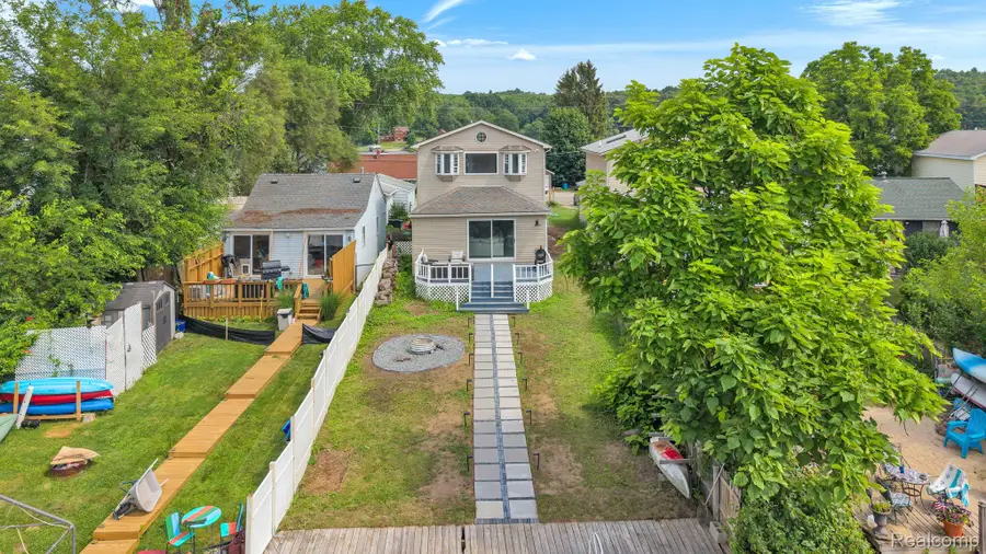 8963 Tackles Drive, White Lake, MI 48386 - #3
