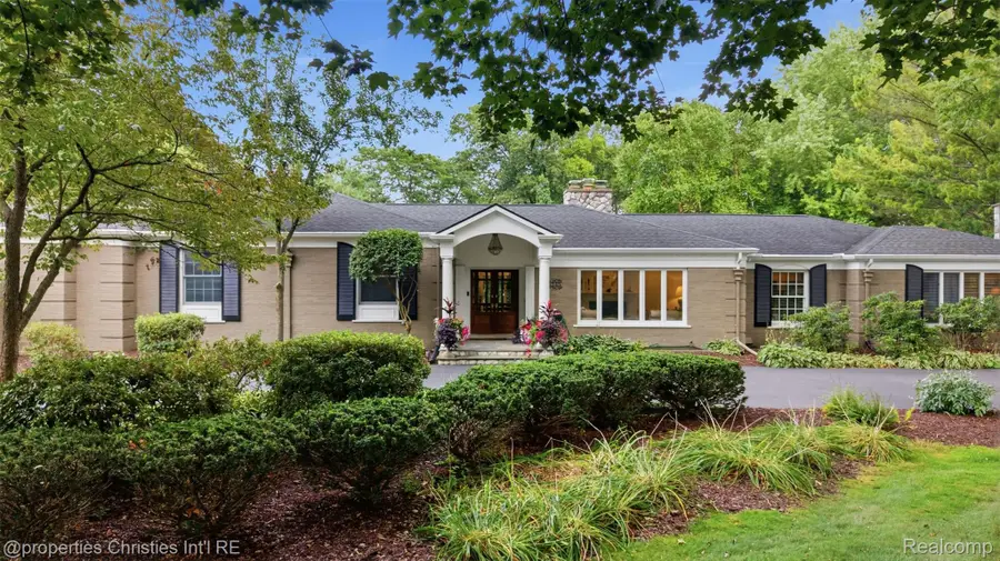 5245 Wayfind Lane, Bloomfield, MI 48302 - #2