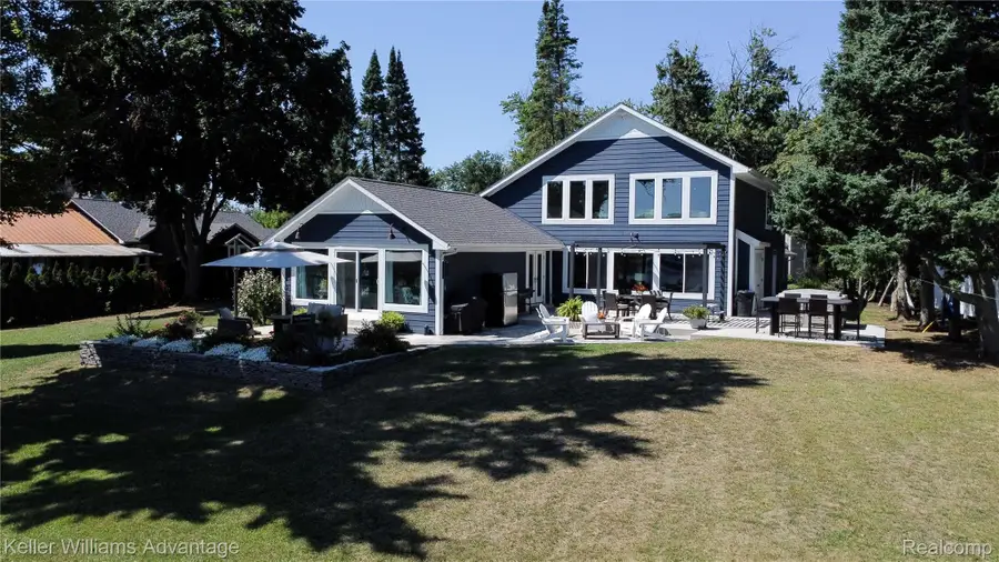 8806 Charbane Avenue, White Lake, MI 48386 - #2
