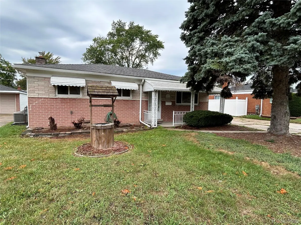 31263 Hayes Road, Warren, MI 48088 - #1