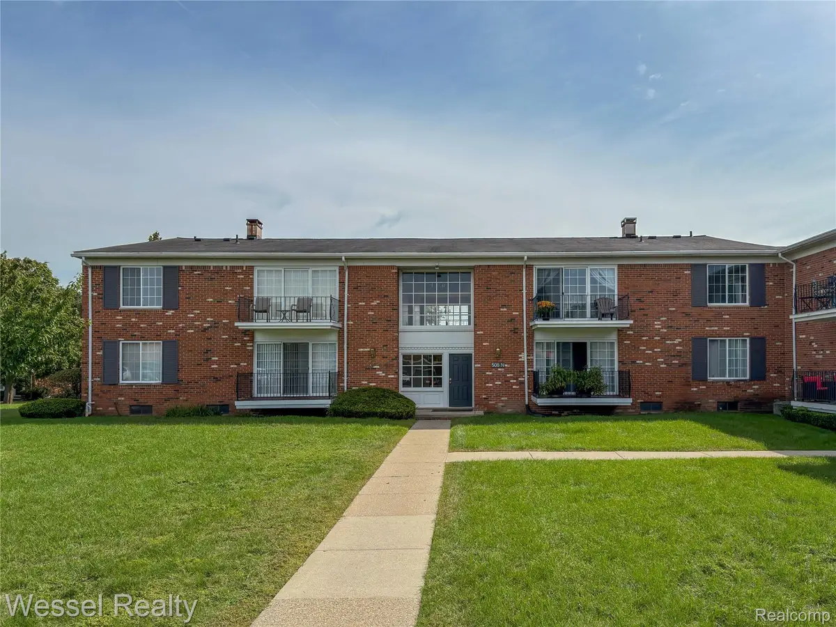 508 Fox Hills Drive N #A7, Bloomfield, MI 48304 - #1