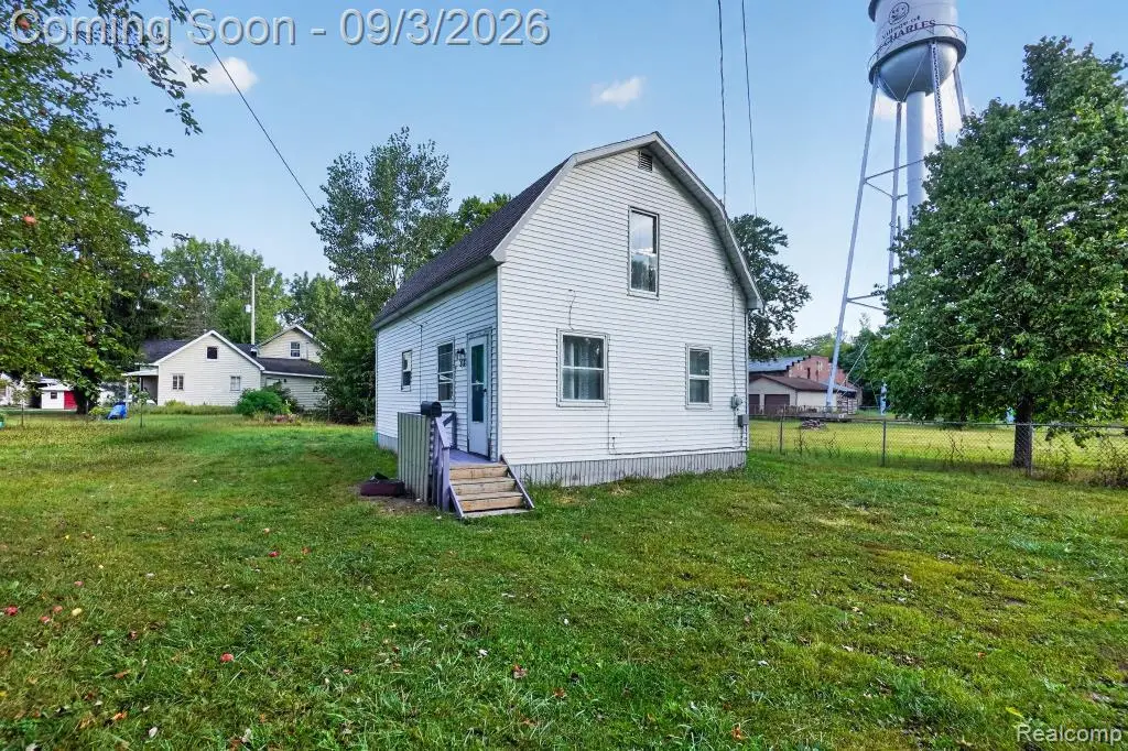 317 E Belle Avenue, Saint Charles, MI 48655 - #1