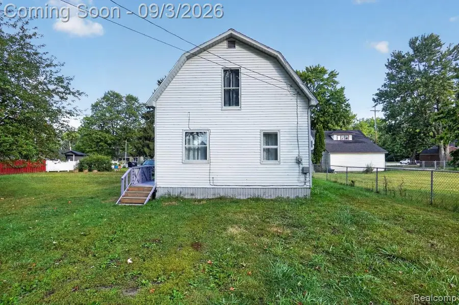 317 E Belle Avenue, Saint Charles, MI 48655 - #2