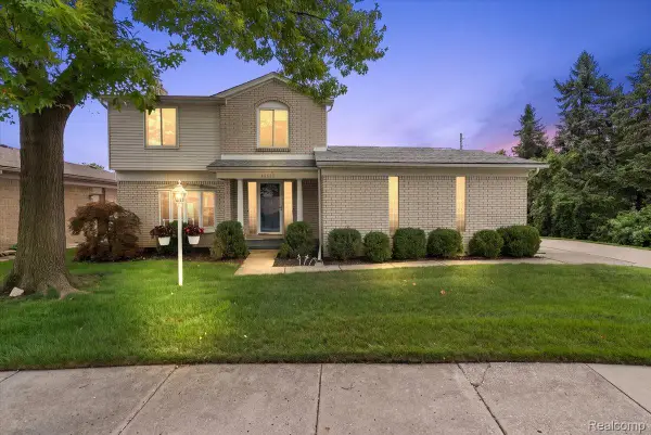 46636 E Oakwood Drive #55, Macomb, MI 48044