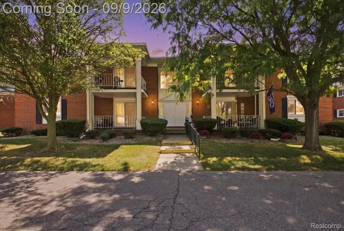 1870 Fort Street #8, Trenton, MI 48183 - #1