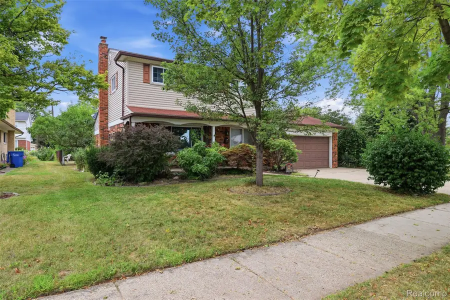 2747 Cromie Court, Warren, MI 48092 - #3