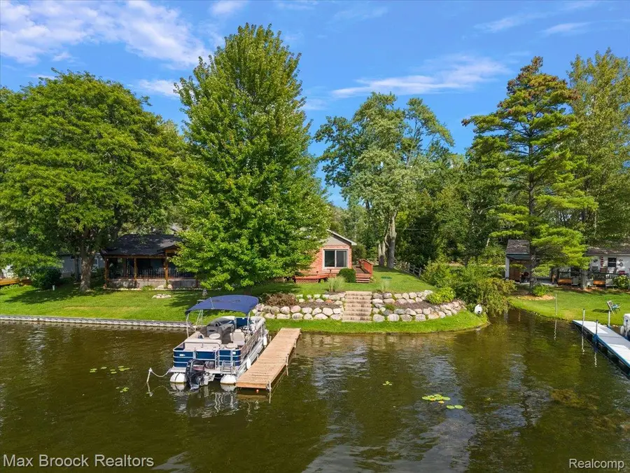 1930 Lake Pointe Drive, Ortonville, MI 48462 - #3
