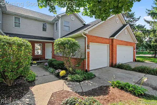 1318 Steeplechase Court, Howell, MI 48843