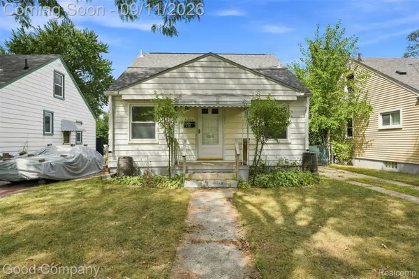 8750 Saratoga Street, OakPark, MI 48237