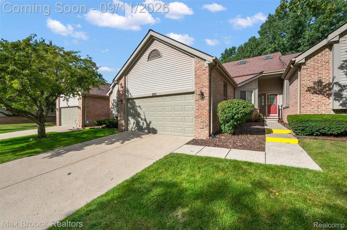 305 Pineknoll Court, Brighton, MI 48116 - #1