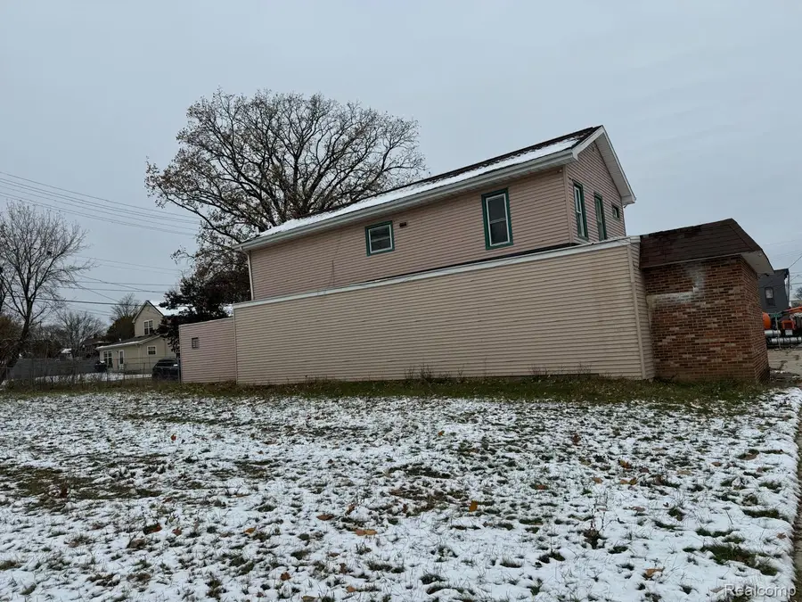 710 S Martin Luther King Jr Drive, Jackson, MI 49203 - #2