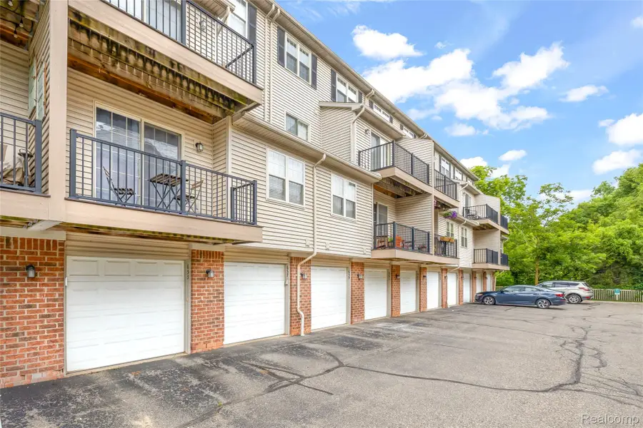 655 River Park Village Boulevard, Northville, MI 48167 - #3