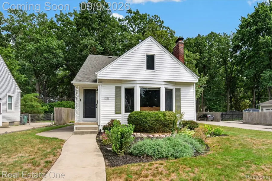 1200 N Vermont Avenue, Royal Oak, MI 48067 - #3