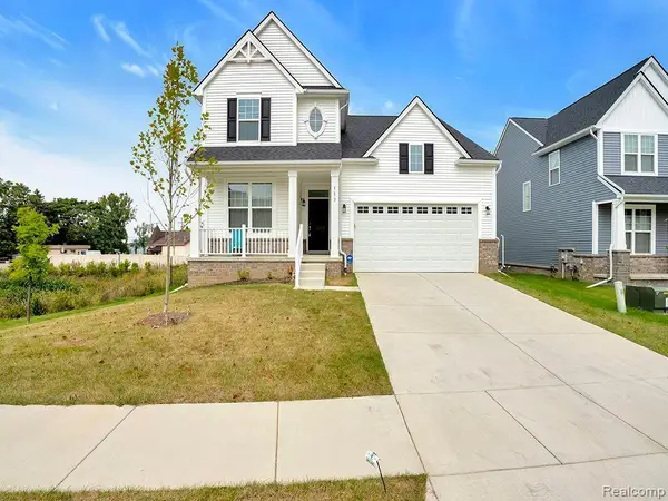 113 Wainwright, Novi, MI 48377