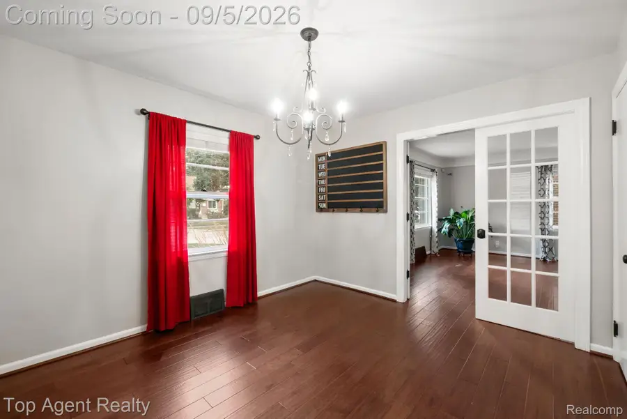 2925 N Alexander Avenue, Royal Oak, MI 48073 - #3
