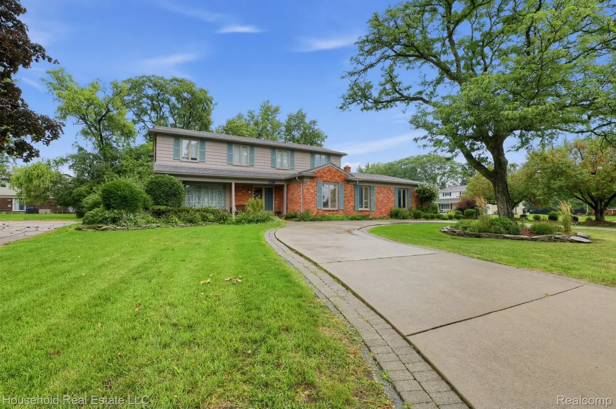 25711 Branchaster Road, Farmington Hills, MI 48336 - #1