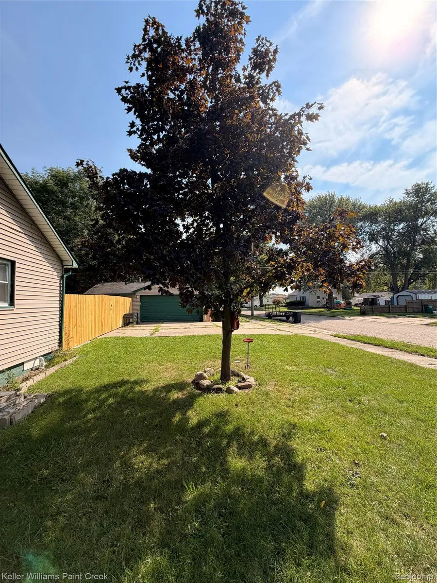 413 N Turrill Avenue, Lapeer, MI 48446 - #3