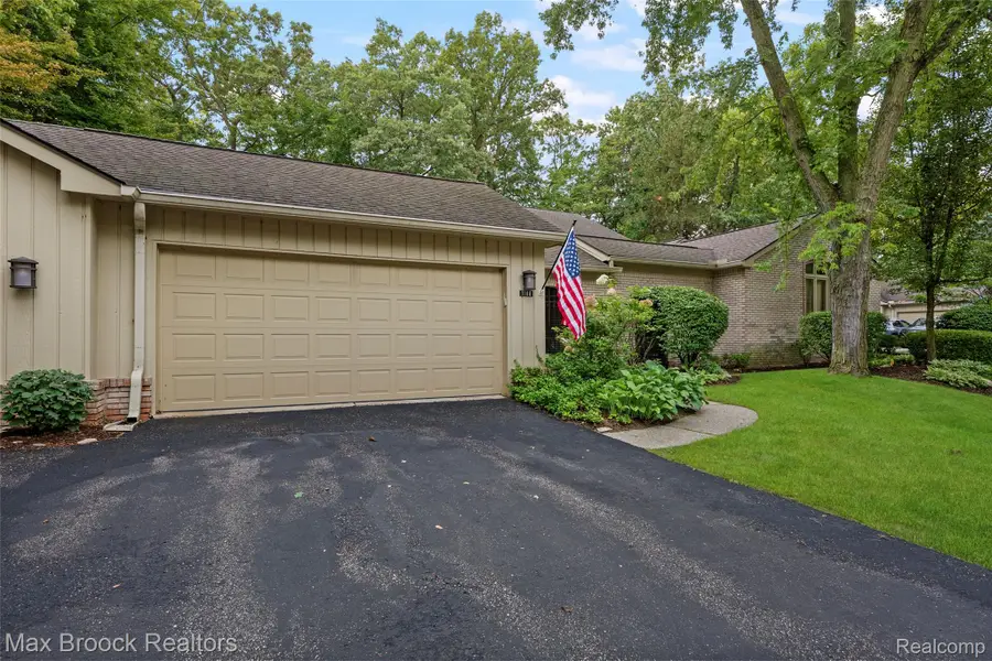 1188 Glenpointe Court, Bloomfield, MI 48304 - #2